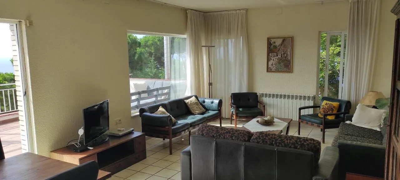 Lloret De Mar- Well-Equipped Modern Villa With Pool And Seaview For 10 Persons Lloret de Mar