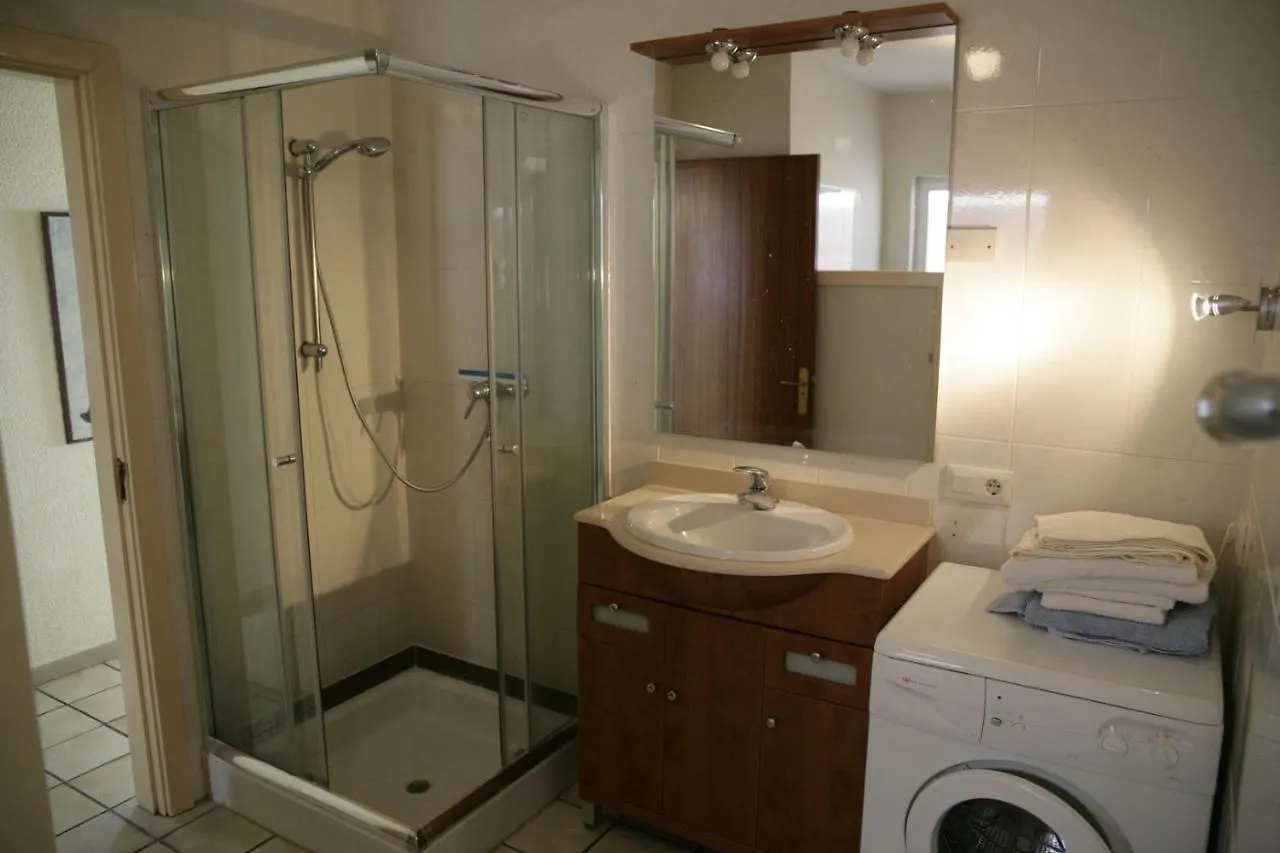 Lloret De Mar- Well-Equipped Modern Villa With Pool And Seaview For 10 Persons  Lloret de Mar